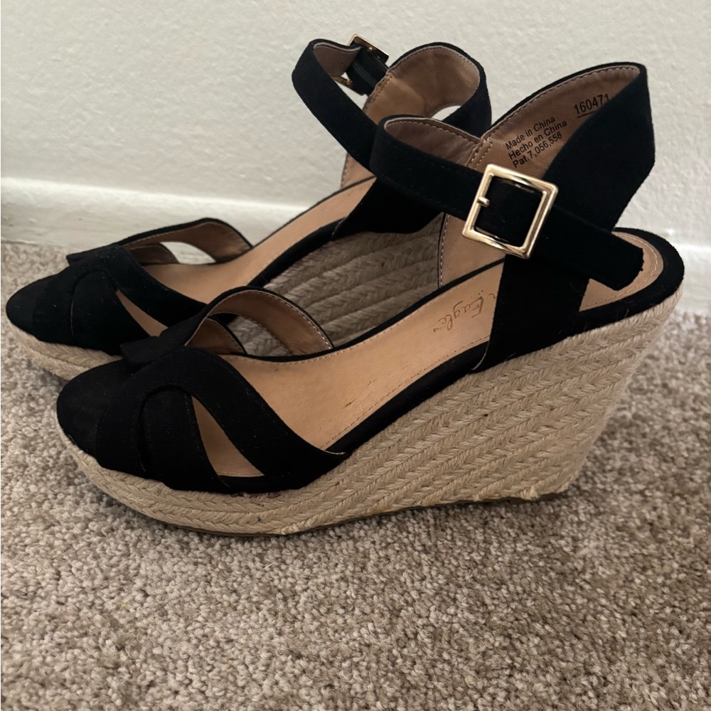American Eagle black suede wedge sandals